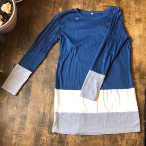 Quarter sleeve shirt.